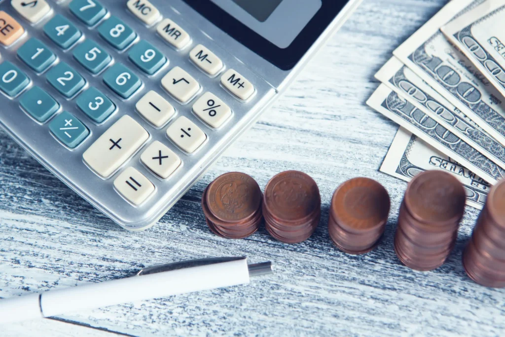 Calculator, change, bills