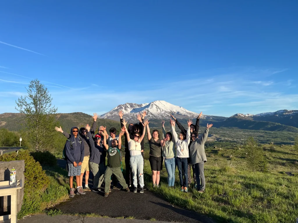Students group photo Mount St. Helens Excursion